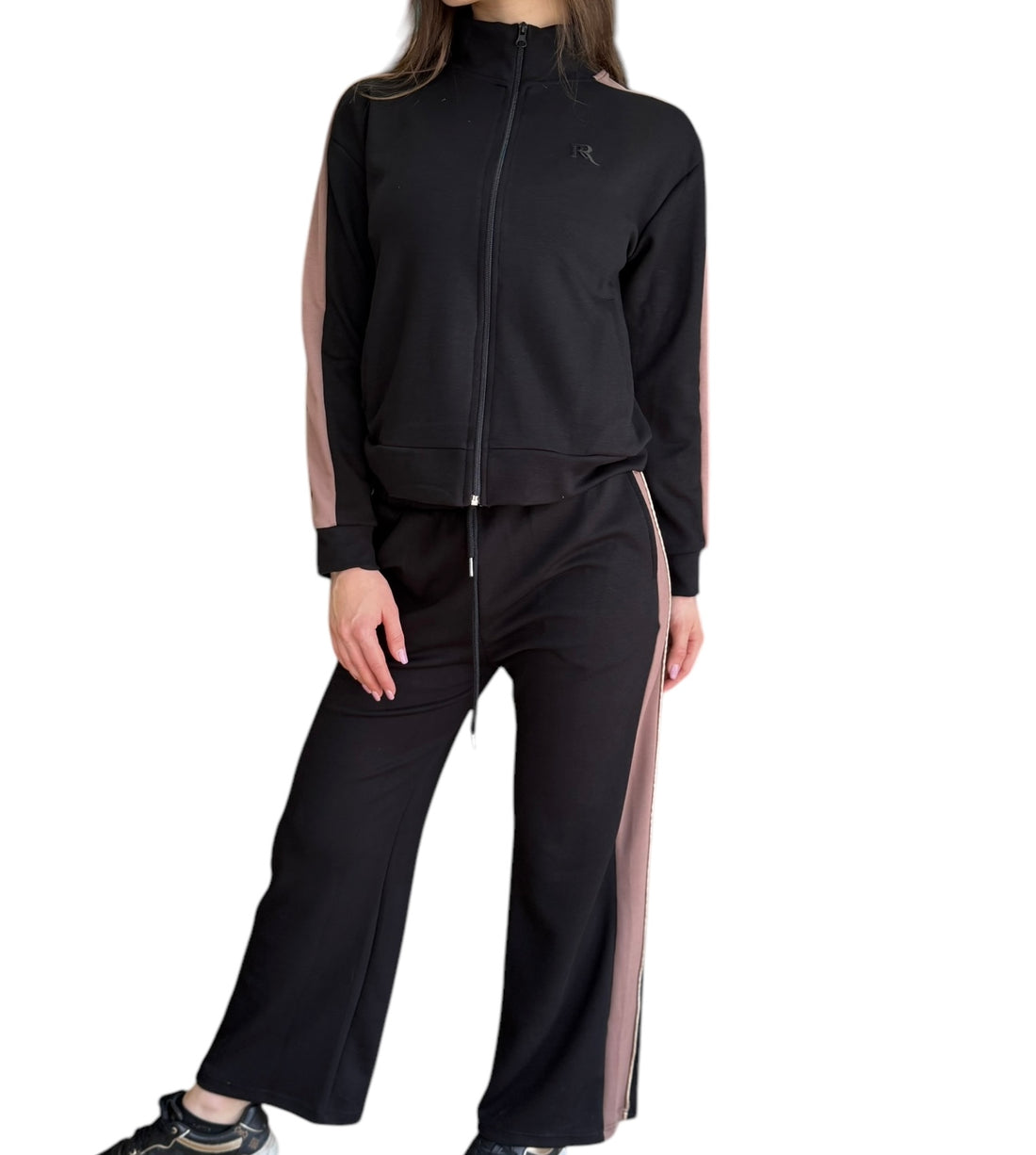 Дамски екип Чарлстоун OYSHO \ EUR 35,27