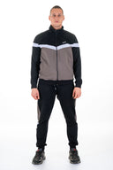 Мъжки екип Urban Edge  / 84 BGN